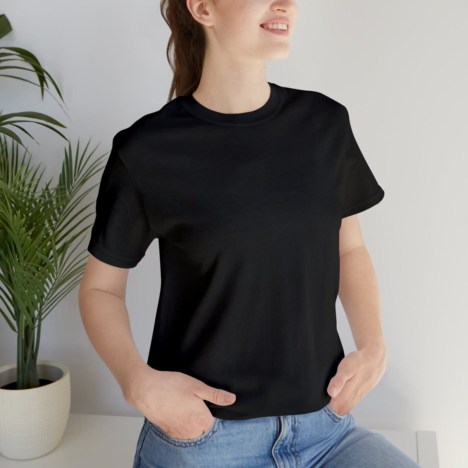 QUEEN | HER ONE AND ONLY LUXURY TEE